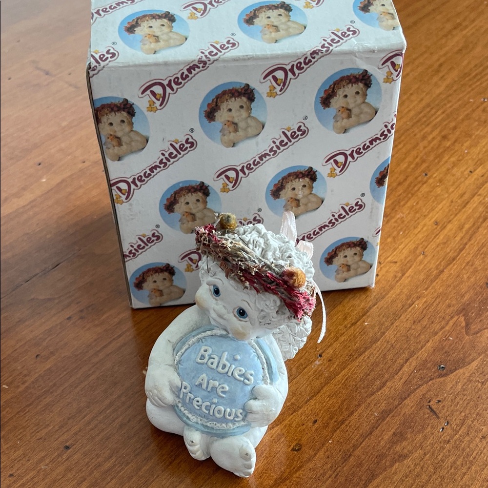 Dreamsicles Angel Cast Art Figurine with Floral Hat